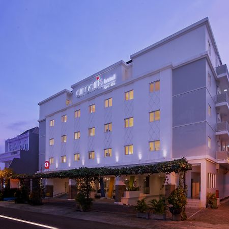 Carani Hotel Джокякарта Екстериор снимка